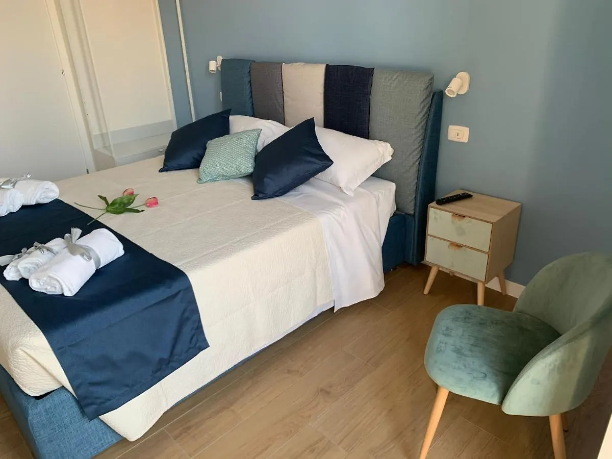 Luna&Sole Oreste Apartments - Self Check-In Bari