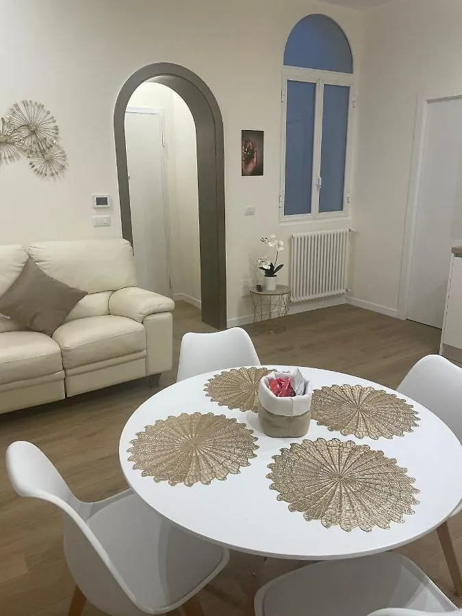 Luna&Sole Oreste Apartments Bari 0*,  Italie