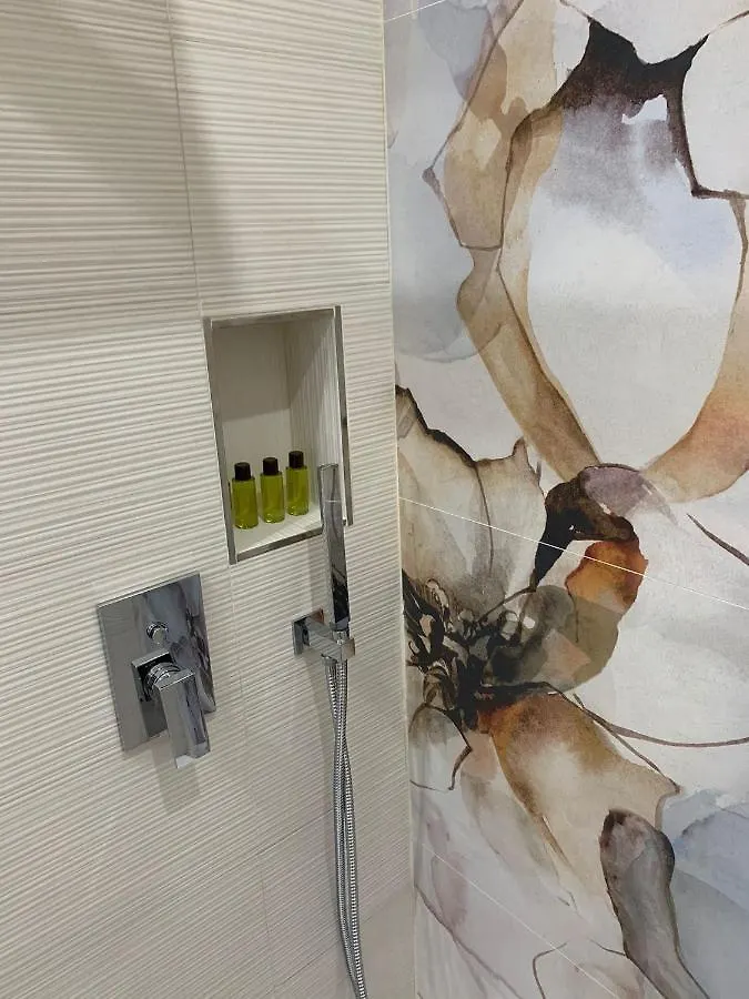 Luna&Sole Oreste Apartments - Self Check-In Bari