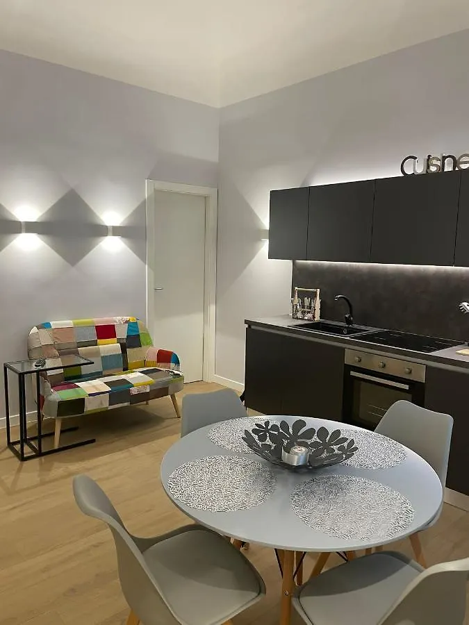 Luna&Sole Oreste Apartments - Self Check-In Bari