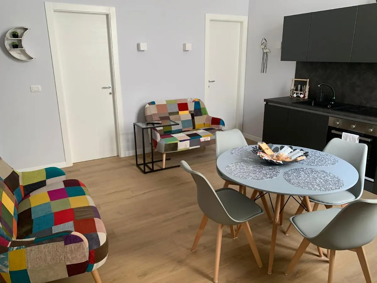 Luna&Sole Oreste Apartments - Self Check-In Bari