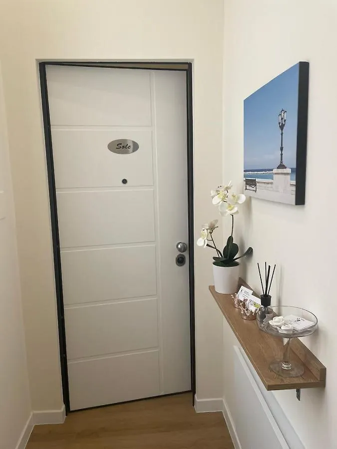 Luna&Sole Oreste Apartments - Self Check-In Bari