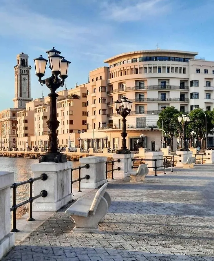 Luna&Sole Oreste Apartments - Self Check-In Bari